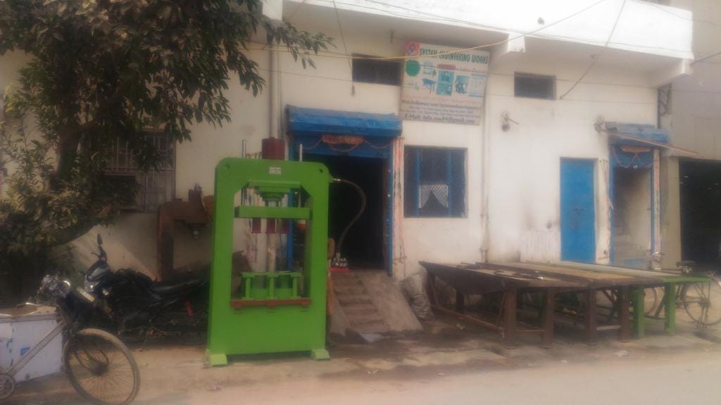 Semi Hydraulic Press Machine - Workshop Overview