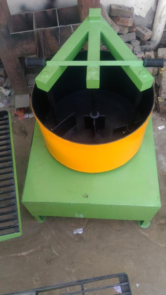 Industrial Color Mixer - Model 2 (Yellow/Green)